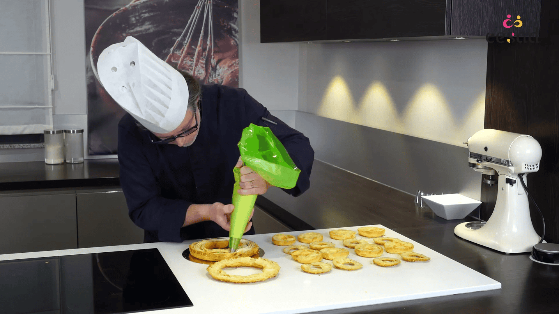 Garniture de la grande couronne